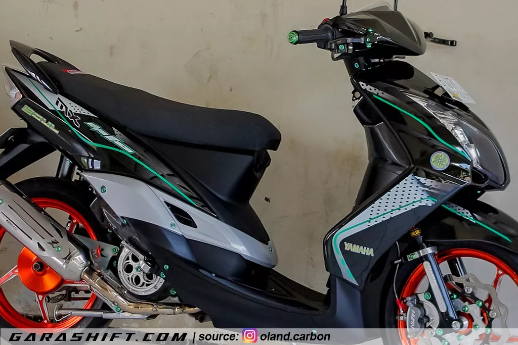 Striping mio soul mx hitam by oland carbon